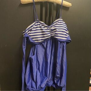 Elegant Blue Striped Women's Swim Top